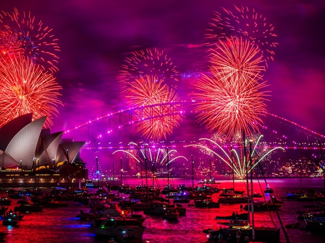 Sydney NYE fireworks home carousel