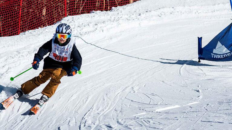 Thredbo Redlands Cup racer skis downhill