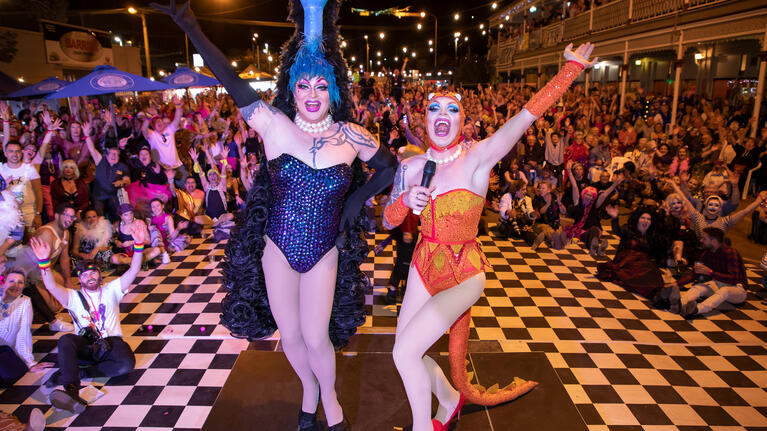 Broken Heel Festival - Drag queens on stage