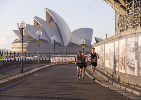 Sydney Harbour 10k & 5k event runners
