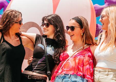 Laneway festival sydney girl group